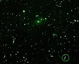 Движение астероида Мария на фоне скопления галактик
