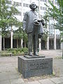 standbeeld voor Floor Wibaut ongedateerd geboren op 23 juni 1859