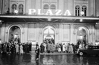 Le portail du Plaza en 1938.