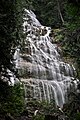 Bridal Veil Falls, Британская Колумбия, Канада.jpg