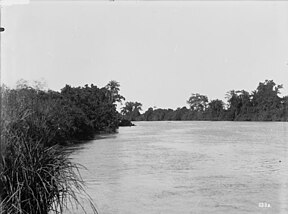 Ruvu (au Kingani) mnamo mwaka 1910 karibu na mdomo wake Bagamoyo