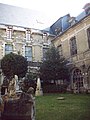 Cloître du couvent des Visitandines.