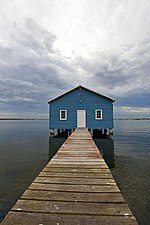 Miniatura para Crawley Edge Boatshed