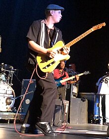 Lightnin’ performing with Buddy Guy and his band at the Capital Center for the Arts in New Hampshire.