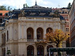 Budova Městského divadla v Karlových Varech