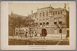 Hoofdwacht van de Amsterdamsche Brandweer, Prinsengracht 237, gebouwd in 1873. Foto: A. Jager; circa 1880.