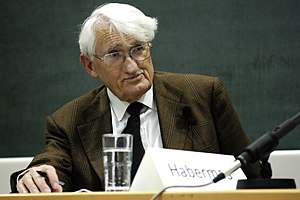 Jürgen Habermas during a discussion in the Mun...