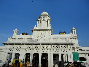 Kachiguda railway station, Hyderabad, India.JPG