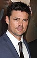 Karl Urban interpreta John Kennex