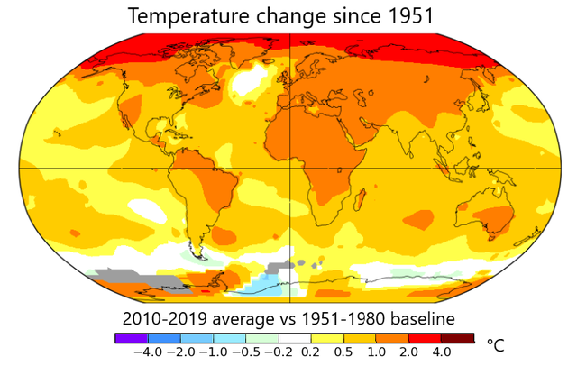 En la foto se ve el mapa mundial 2010 - 2019 con colores que muestran el ascenso de temperaturas de la superficie de la tierra en la última década.