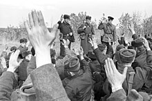 Private Nikolai Zaitsev being unanimously inducted into the Komsomol during a border guards' military drill in the Soviet Far East (photo taken in 1969). RIAN archive 696233 Border guard Nikolai Zaitsev is inducted into Komsomol.jpg