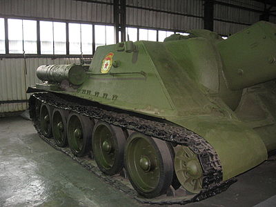 Изображение знака на СУ-122. Бронетанковый музей в Кубинке.