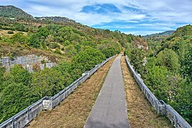 La voie verte au niveau du viaduc de la Furieuse.