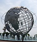 Największa na świecie konstrukcja przedstawiająca globus. Nowojorski park Flushing Meadows