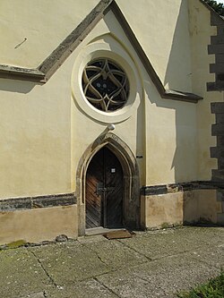 Gotický portál kostela sv. Mikuláše