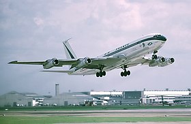 Boeing 707-320C d'Air France immatriculé F-BJCM, similaire à celui impliqué dans l'accident.