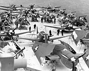 1943年に北大西洋で撮られた「レンジャー」艦上のF4F-4戦闘機