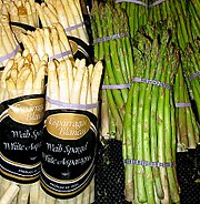 White asparagus (left) and green asparagus (right)
