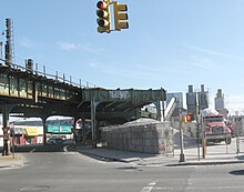 Stub of elevated line formerly running west from Cortelyou Road along 37th Street Culver stub Cortelyou Rd 2008 jeh.jpg