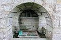 Fontaine Sainte-Anne : la niche.