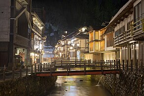 Ginzan-onsen talvella