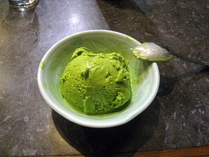 English: green tea ice cream