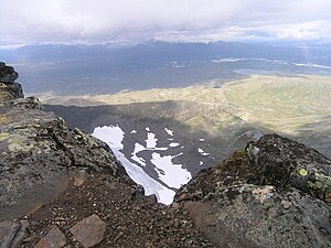 Utsikt från toppen ner i glaciärskålen