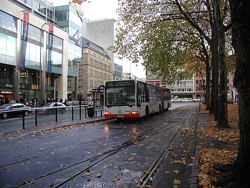 Köln-Stadtbuss-Station-Neumarkt-PB060070