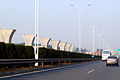 长沙磁浮快线高架桥墩建设（2015年1月，长沙大道沿线）