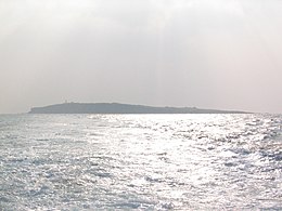 Вид на остров Марадо.jpg