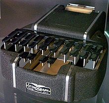 220px-Maschinenstenograph.jpg