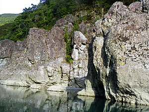 瀞八丁 - 松茸岩（和歌山県新宮市・奈良県十津川村）