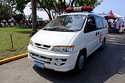Mitsubishi Space Gear 2005 facelift in Taiwan serving as a military ambulance.
