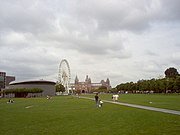 Het Museumplein met het Roue de Paris