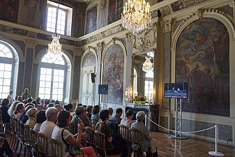 Le salon carré.