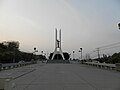 Plaza y Monumento Cristo de La Paz de frente