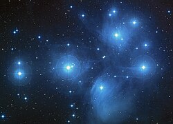 Die Plejaden (Messier 45) (von NASA)