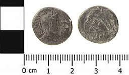 Серебряный денарий чекана Гая Хоссидия Геты, монетария 68 или 54 года до н. э.