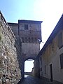 Romano Canavese (To, tour-porte du XVe, munie d'un pont-levis à l'origine