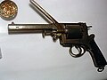 Scheinigg Revolver, Ladehebel und Kugel in Ladestellung