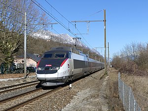 TGV 14 bei der Durchfahrt durch Cruet (2019)