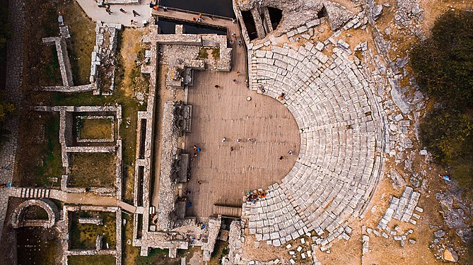 20. Butrintin kreikkalainen teatteri (Q56163374) Butrint, Albania. Kuvaaja Arian Mavriqi (@arianmavriqi)