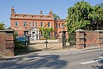 Twyford House, Well House & Wing House