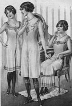 Ladies' underwear advertisement, 1913