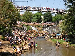 Crowds at Falls Park on the Reedy for the solar eclipse of August 21, 2017