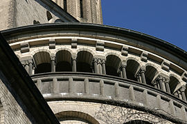 Galeries naines de l'église Saint-Martin de Cologne sur le Rhin.