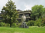 Monumento a Calouste Gulbenkian, por Leopoldo de Almeida