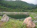 すり鉢状の貯水池