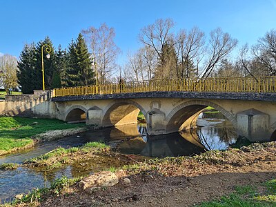 Pont sur le Durbion à Bayecourt.