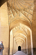 Arcade sud de la mosquée.